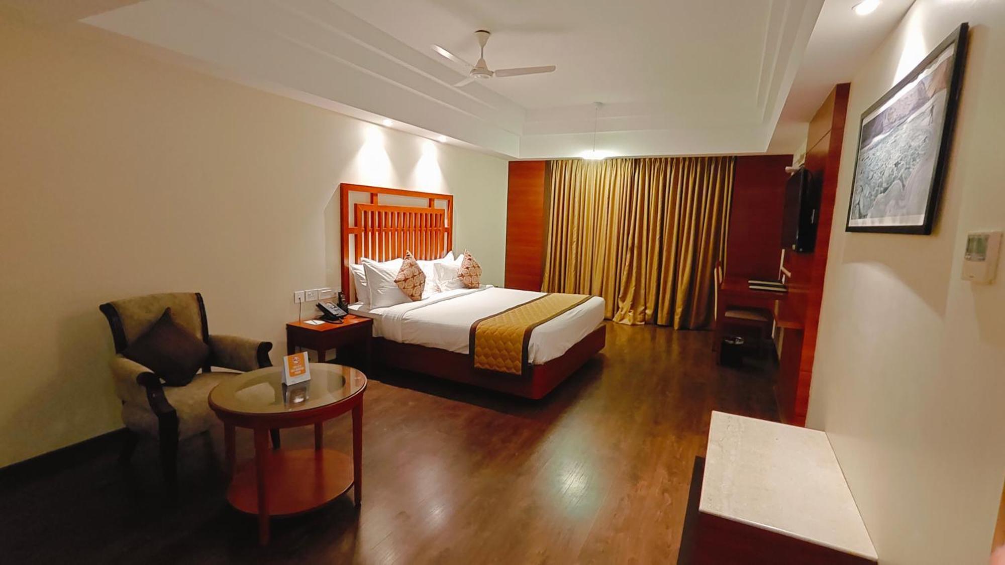 Mm Legacy - A Bergamont Hotel, Kancheepuram Exteriör bild