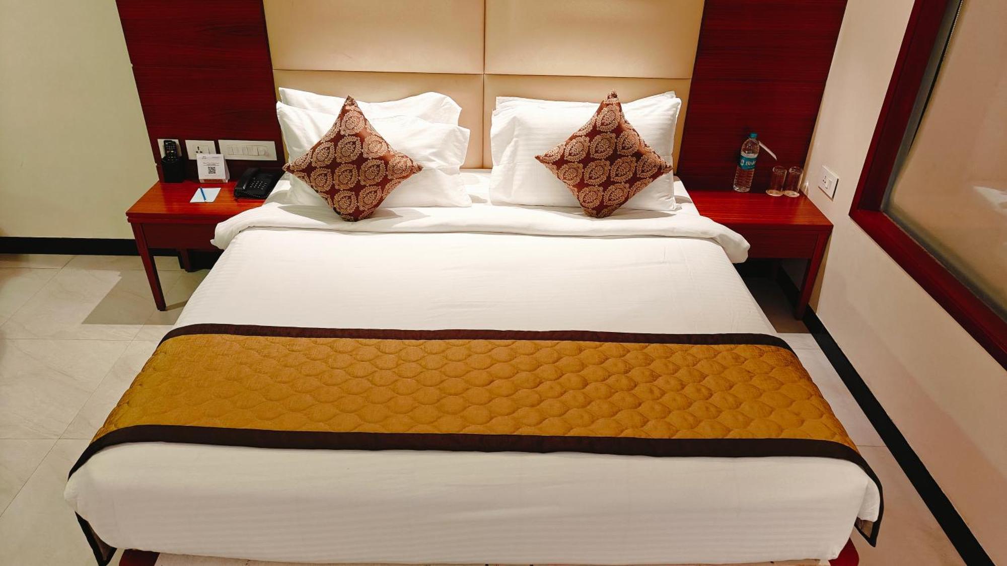 Mm Legacy - A Bergamont Hotel, Kancheepuram Exteriör bild
