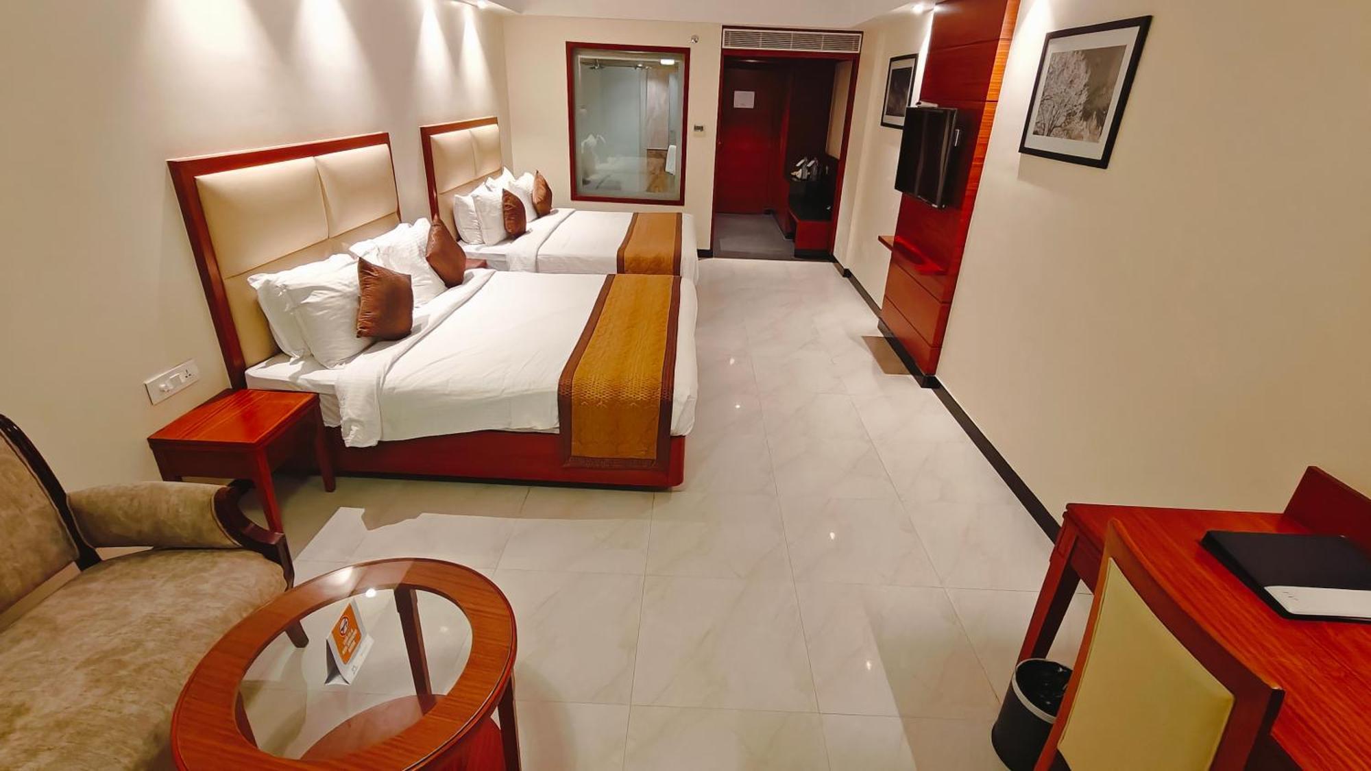 Mm Legacy - A Bergamont Hotel, Kancheepuram Exteriör bild