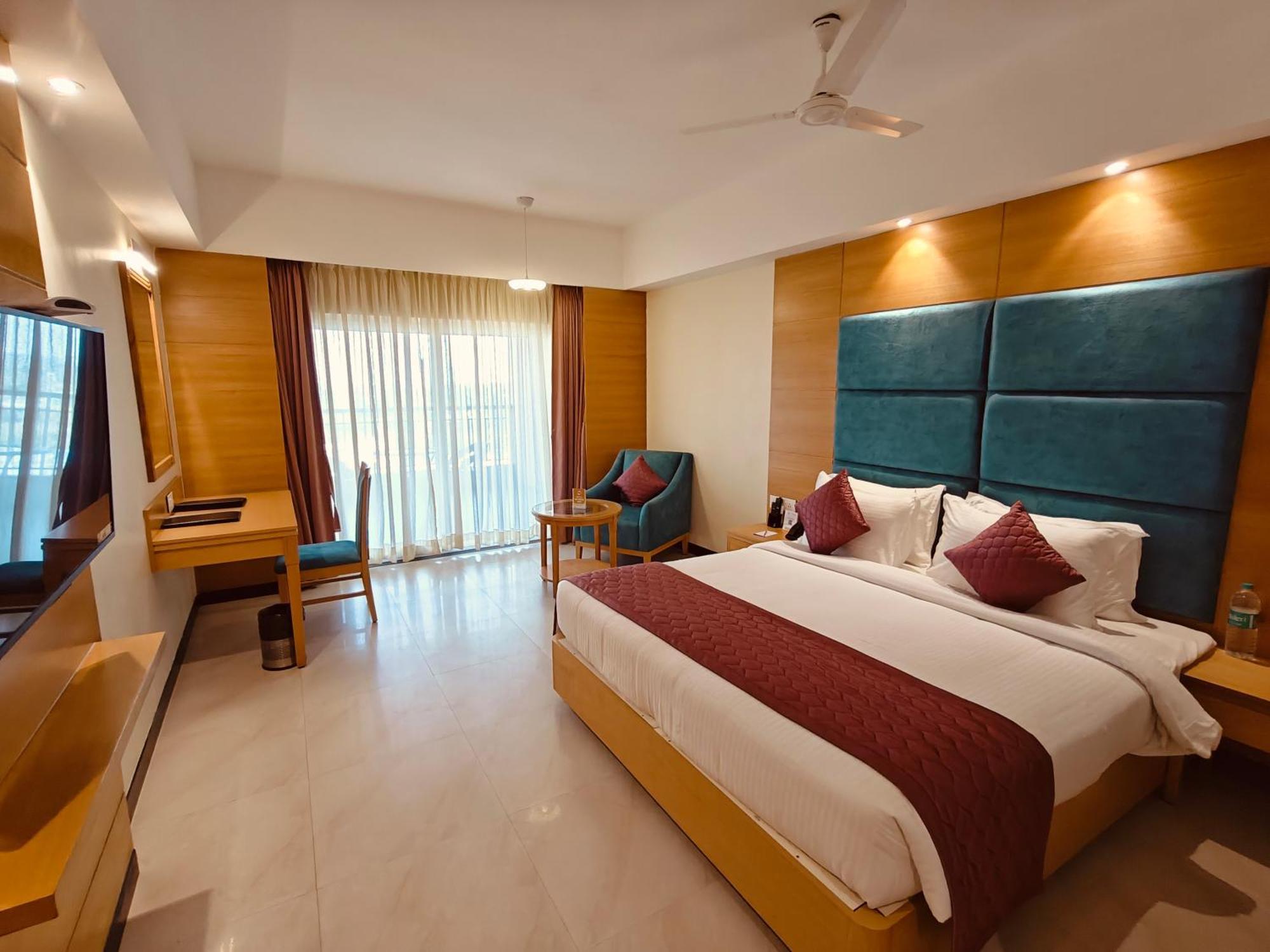 Mm Legacy - A Bergamont Hotel, Kancheepuram Exteriör bild