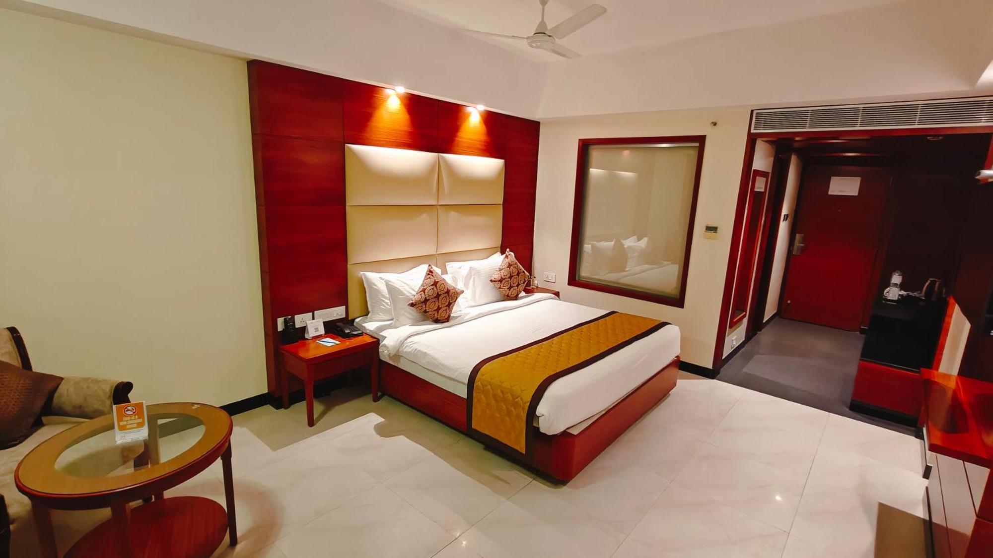 Mm Legacy - A Bergamont Hotel, Kancheepuram Exteriör bild