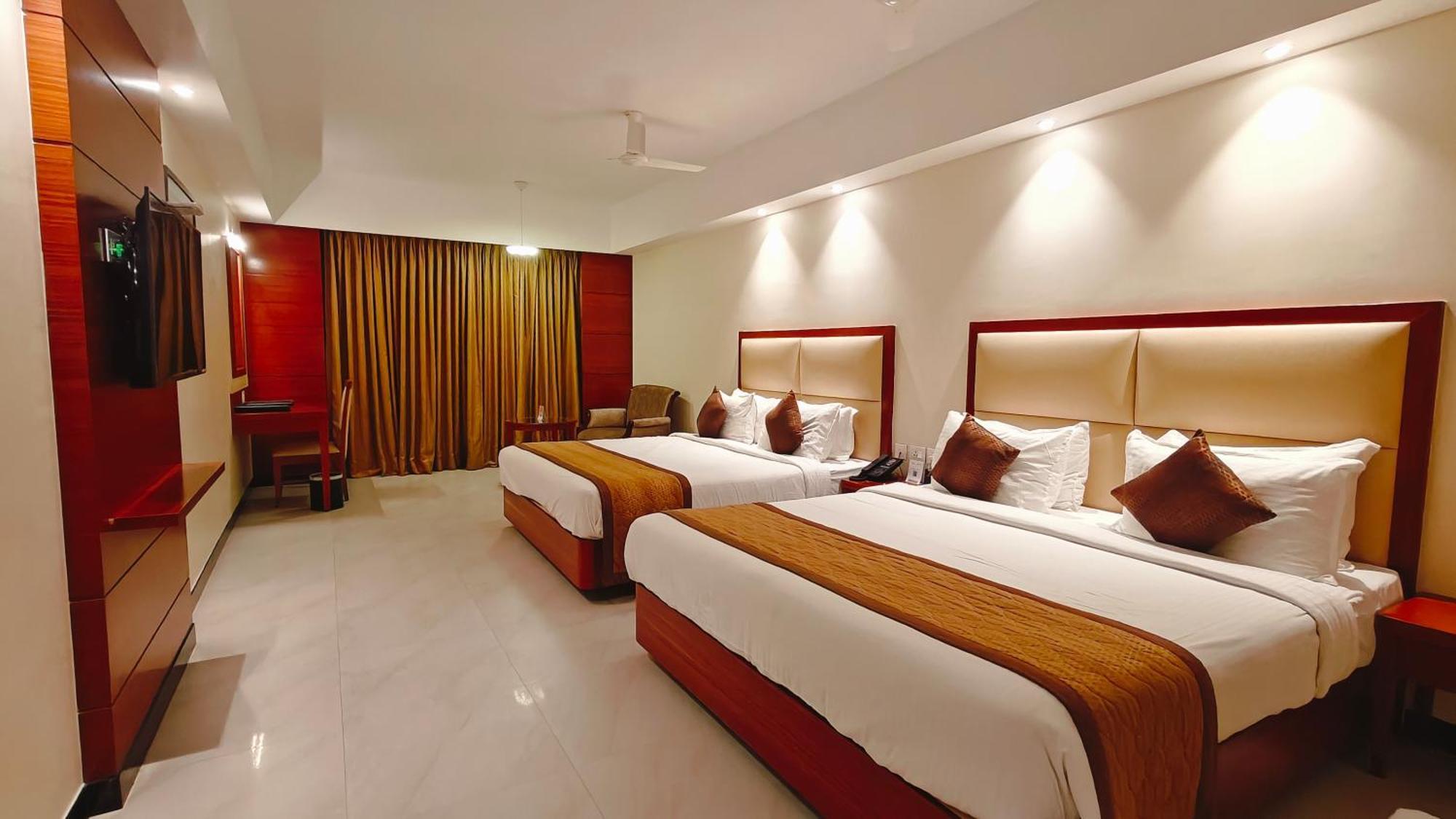 Mm Legacy - A Bergamont Hotel, Kancheepuram Exteriör bild