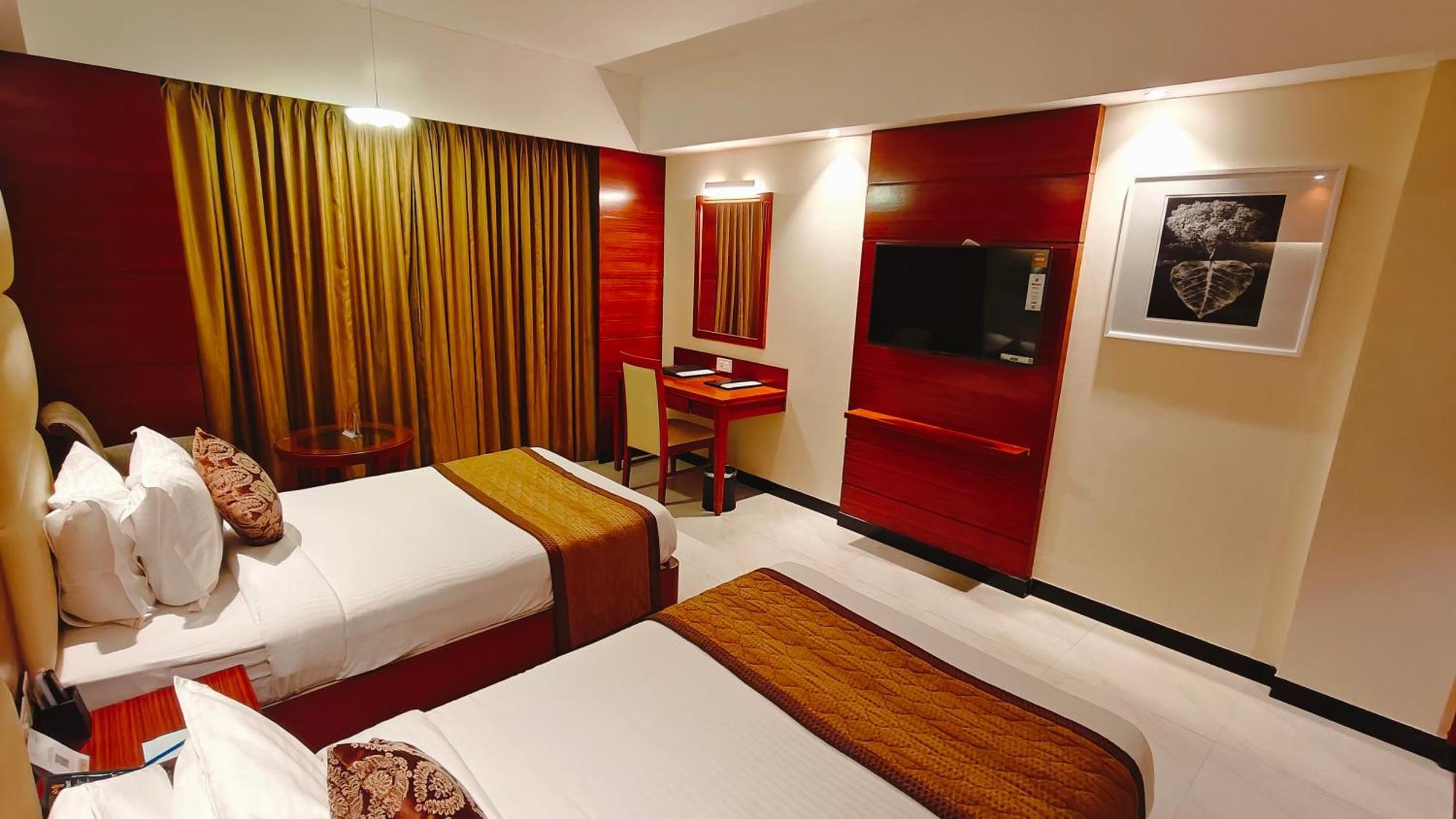 Mm Legacy - A Bergamont Hotel, Kancheepuram Exteriör bild