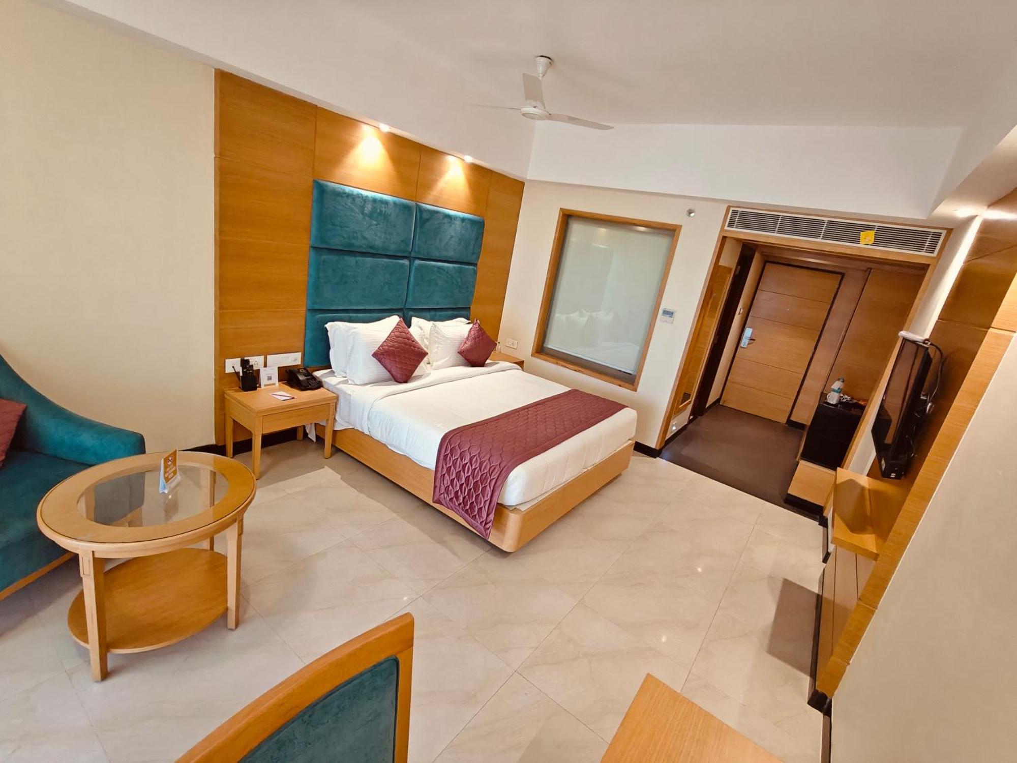 Mm Legacy - A Bergamont Hotel, Kancheepuram Exteriör bild