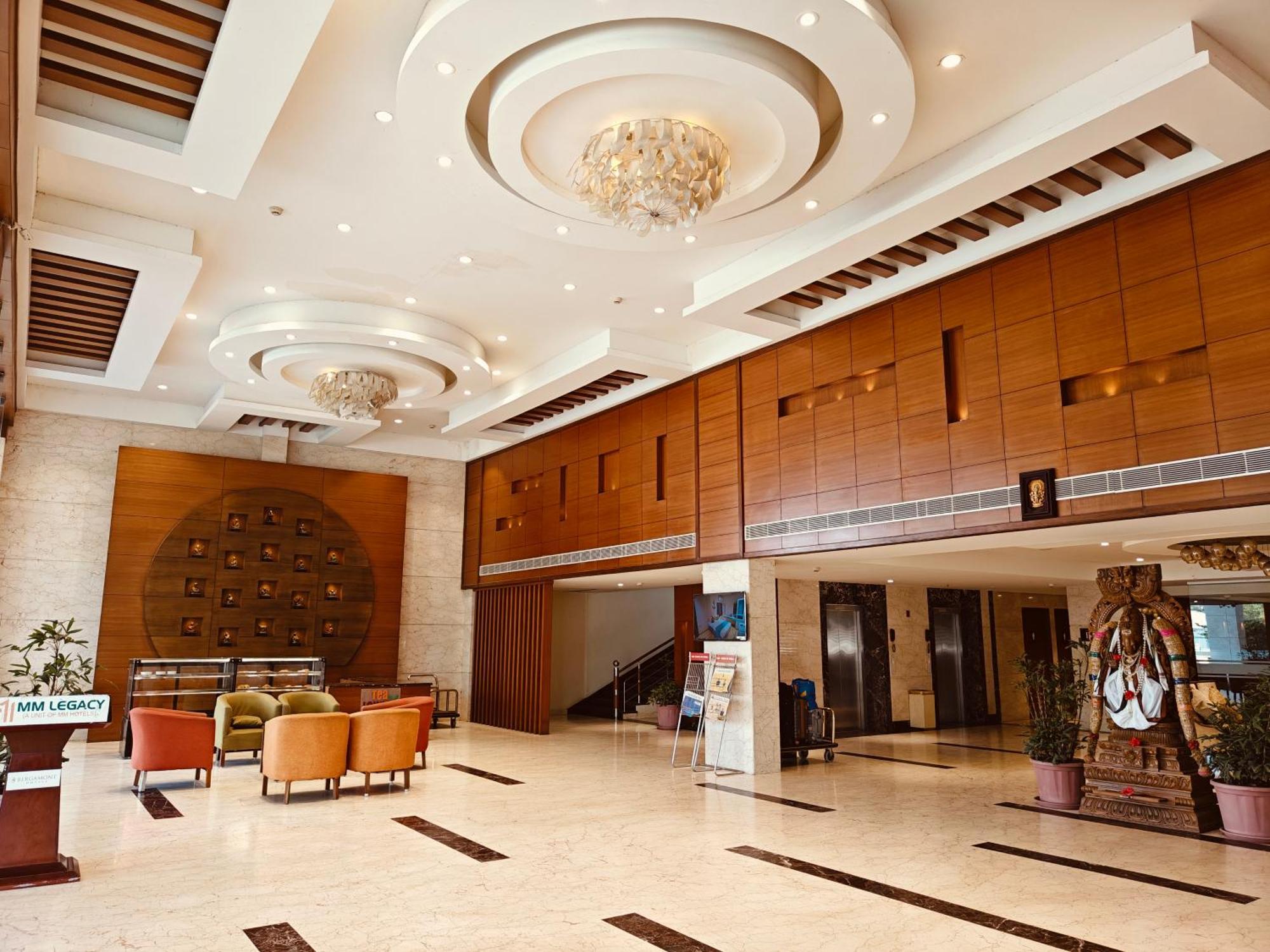 Mm Legacy - A Bergamont Hotel, Kancheepuram Exteriör bild